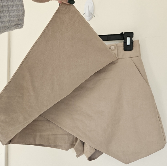Veronica Beard Thomas Linen-Gabardine Skort - Picture 9 of 16